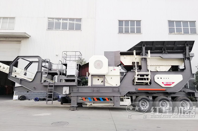 移動車載碎石機(jī)圖片、配鄂破機(jī)