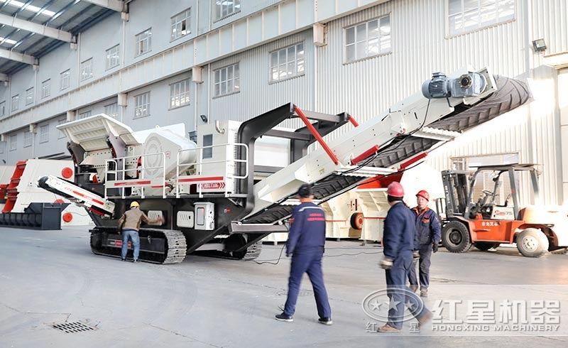 履帶破碎機(jī)_液壓自行驅(qū)動(dòng)廠家，客戶來廠咨詢