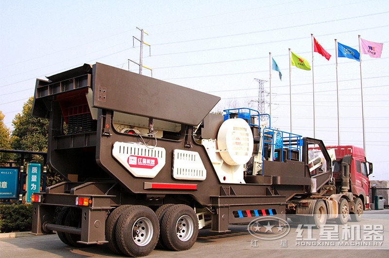 時產(chǎn)200噸小型移動破碎車，配顎破機，發(fā)往湖北市場