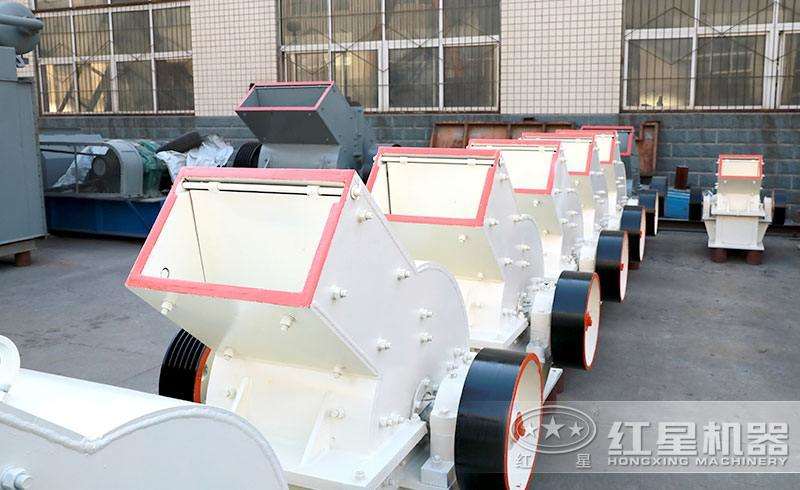 小型錘式破碎機(jī)廠家，現(xiàn)貨提供，可到場帶料免費(fèi)咨詢