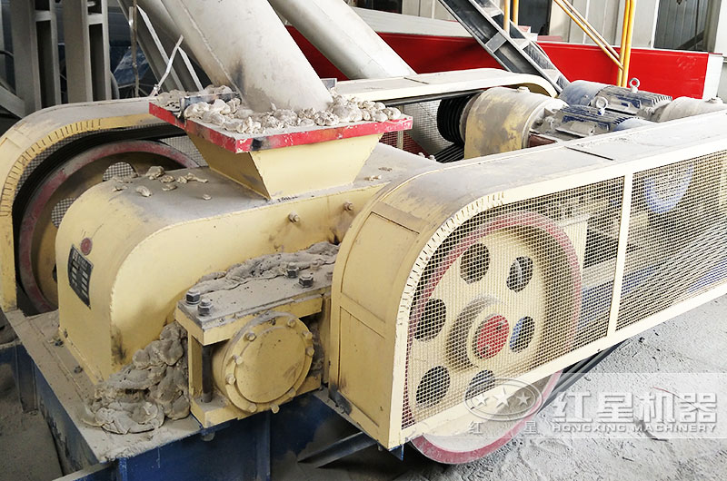 對(duì)輥破碎機(jī)案例現(xiàn)場(chǎng)，歡迎您的參觀