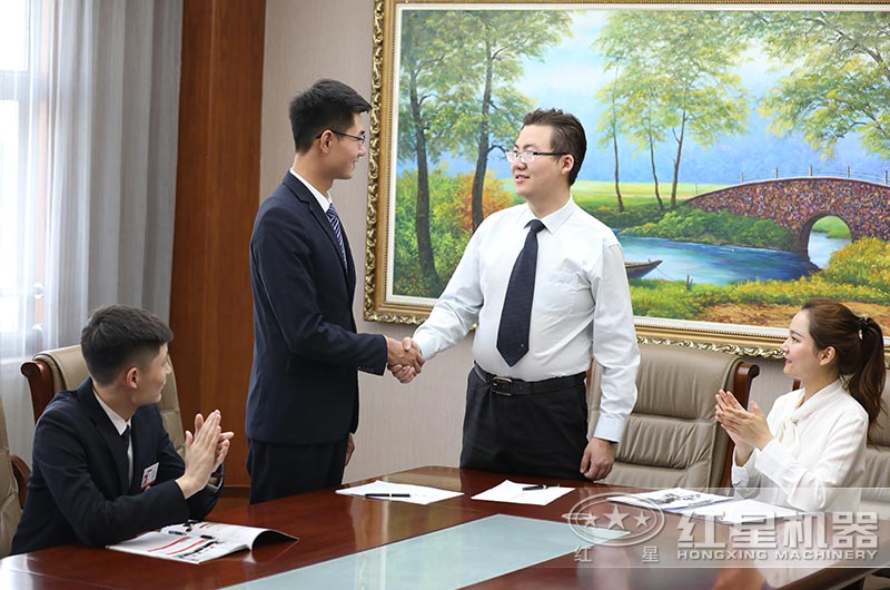 客戶來廠實地考察，簽訂合同 